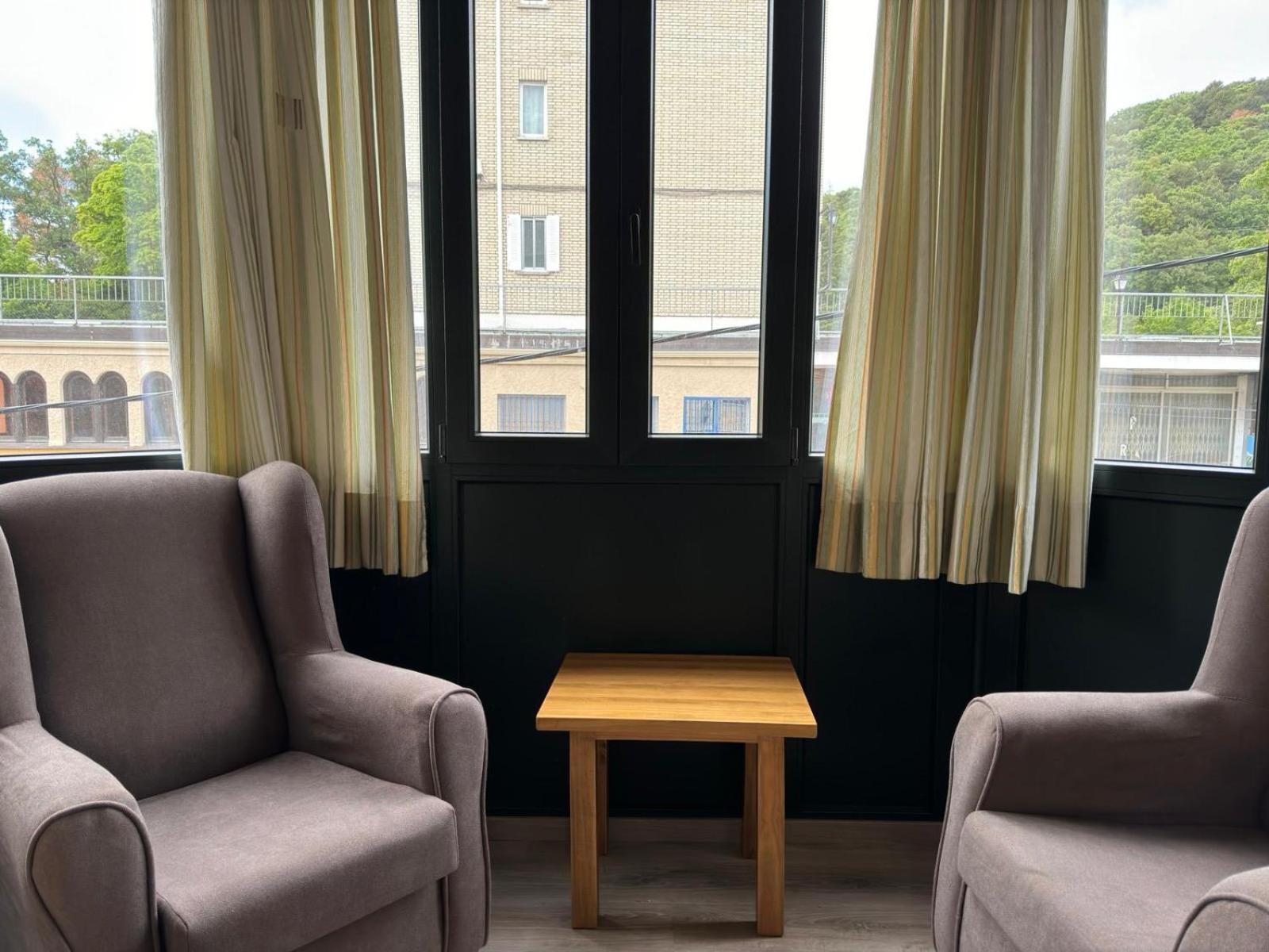 Hostal Aribel Longinos Cercedilla Εξωτερικό φωτογραφία