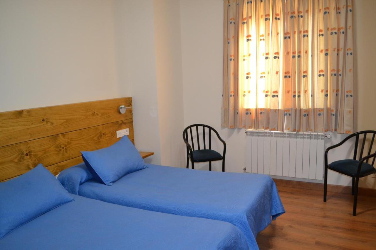 Hostal Aribel Longinos Cercedilla Εξωτερικό φωτογραφία